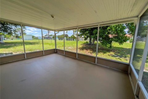Villa ou maison à louer à North Port, Floride: 3 chambres, 91.6 m2 № 2156583 - photo 25