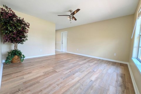 Villa ou maison à louer à North Port, Floride: 3 chambres, 91.6 m2 № 2156583 - photo 5