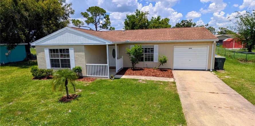 Villa ou maison à North Port, Floride 3 chambres, 91.6 m2 № 2156583