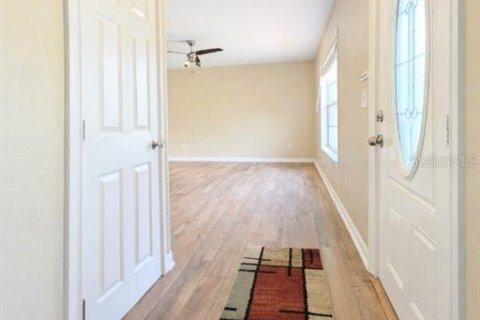 Villa ou maison à louer à North Port, Floride: 3 chambres, 91.6 m2 № 2156583 - photo 4