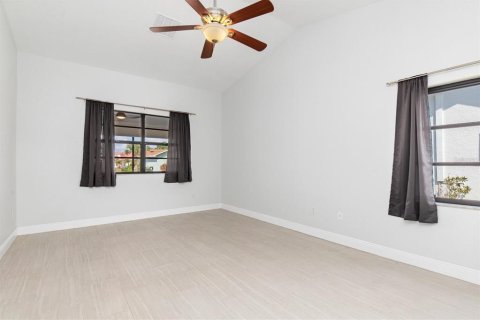House in Punta Gorda, Florida 3 bedrooms, 165.18 sq.m. № 1765255 - photo 27