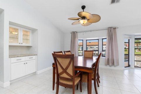 House in Punta Gorda, Florida 3 bedrooms, 165.18 sq.m. № 1765255 - photo 17