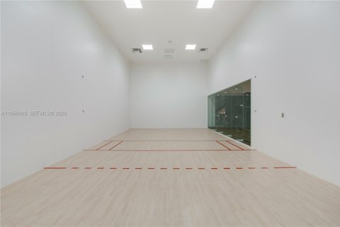 Condo in Miami, Florida, 1 bedroom № 2042214 - photo 24
