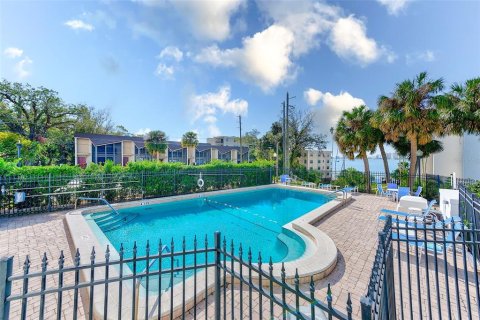 Condominio en alquiler en Clearwater, Florida, 2 dormitorios, 119.84 m2 № 1613468 - foto 16