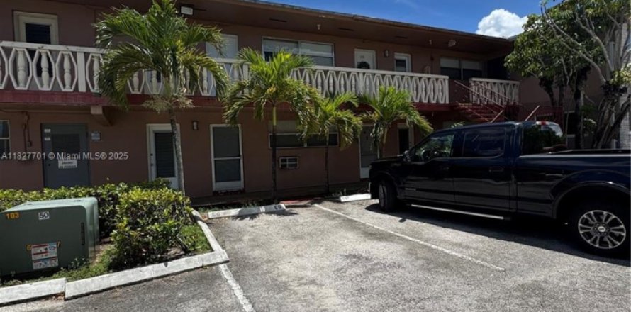 Condo in Miami, Florida, 1 bedroom  № 1804192
