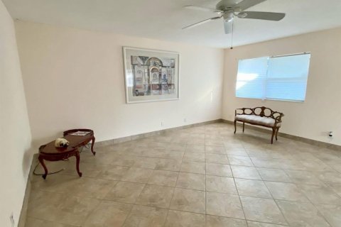 Copropriété à louer à Delray Beach, Floride: 2 chambres, 82.03 m2 № 2283152 - photo 2