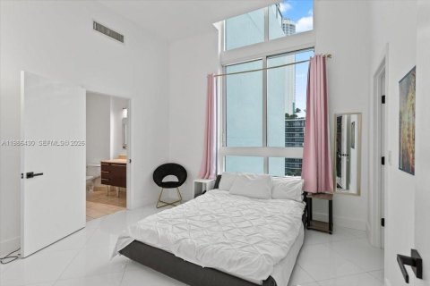 Снять в аренду кондоминиум в Майами, Флорида 2 спальни, 108.51м2, № 2049142 - фото 19