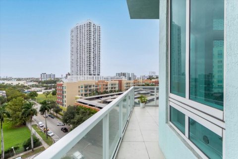 Снять в аренду кондоминиум в Майами, Флорида 2 спальни, 108.51м2, № 2049142 - фото 27