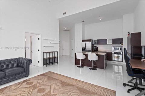 Снять в аренду кондоминиум в Майами, Флорида 2 спальни, 108.51м2, № 2049142 - фото 6