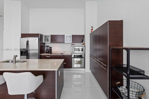 Снять в аренду кондоминиум в Майами, Флорида 2 спальни, 108.51м2, № 2049142 - фото 10