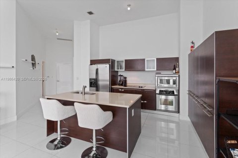 Снять в аренду кондоминиум в Майами, Флорида 2 спальни, 108.51м2, № 2049142 - фото 8