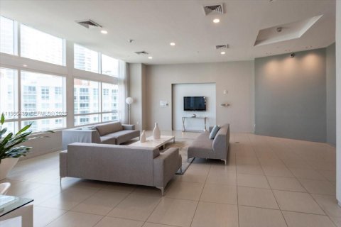 Снять в аренду кондоминиум в Майами, Флорида 2 спальни, 108.51м2, № 2049142 - фото 29