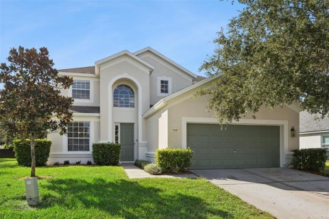 House in Orlando, Florida 5 bedrooms, 255.95 sq.m. № 2429487