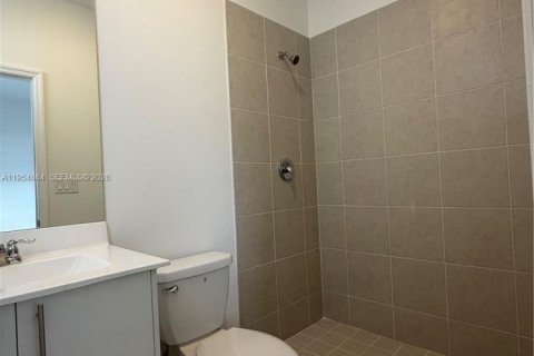 Touwnhouse à louer à Homestead, Floride: 3 chambres, 134.06 m2 № 2010859 - photo 9