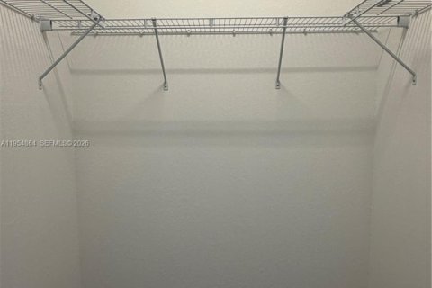 Touwnhouse à louer à Homestead, Floride: 3 chambres, 134.06 m2 № 2010859 - photo 10