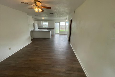 Casa en alquiler en Dunedin, Florida, 3 dormitorios, 93.65 m2 № 1789282 - foto 4