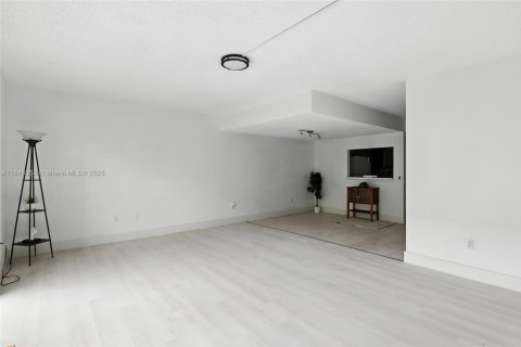 Adosado en venta en Davie, Florida, 2 dormitorios, 123.56 m2 № 1849286 - foto 3