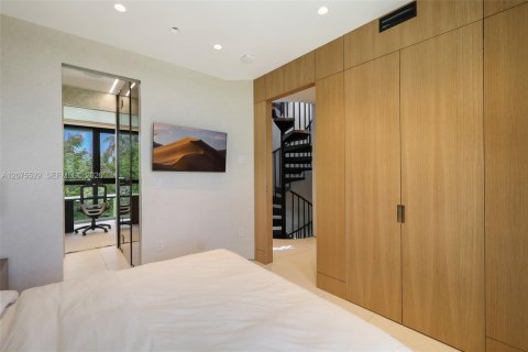 Villa ou maison à vendre à Miami Beach, Floride: 3 chambres, 187.85 m2 № 2316024 - photo 10