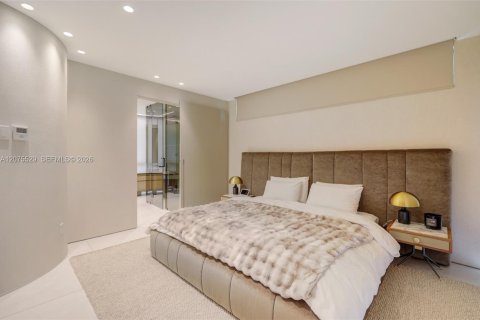 Villa ou maison à vendre à Miami Beach, Floride: 3 chambres, 187.85 m2 № 2316024 - photo 13