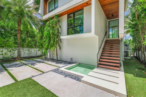 Villa ou maison à vendre à Miami Beach, Floride: 3 chambres, 187.85 m2 № 2316024 - photo 3