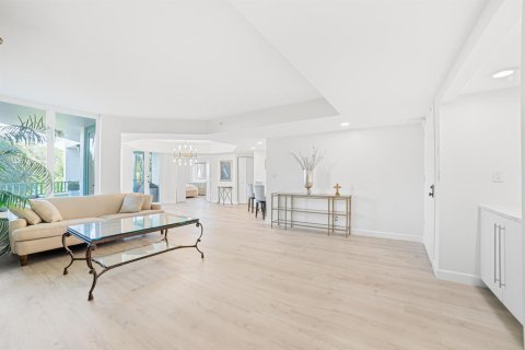 Condo in Boca Raton, Florida, 2 bedrooms  № 2246373 - photo 13