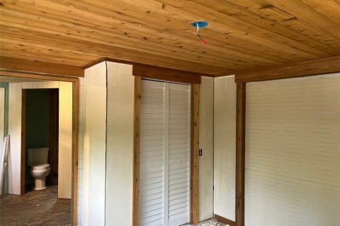 Commercial property in Zephyrhills, Florida 6 bedrooms, 224.82 sq.m. № 1833007 - photo 25