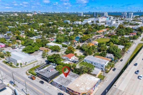 Commercial property in Miami, Florida № 1972828 - photo 28