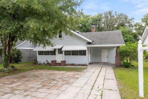 House in Winter Haven, Florida 3 bedrooms, 150.87 sq.m. № 2142037