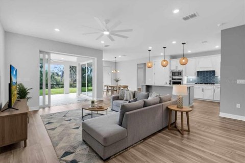 House in Parrish, Florida 3 bedrooms, 269.14 sq.m. № 2426923 - photo 7