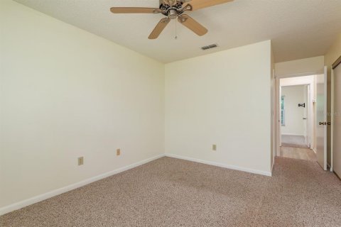 Condo in New Port Richey, Florida, 2 bedrooms  № 1817337 - photo 20