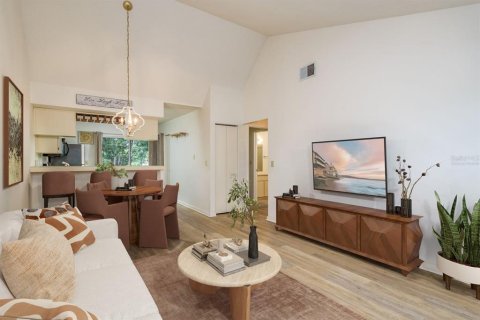 Condo in New Port Richey, Florida, 2 bedrooms  № 1817337 - photo 3