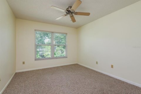 Condo in New Port Richey, Florida, 2 bedrooms  № 1817337 - photo 19