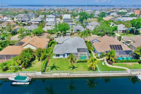 House in Bradenton, Florida 4 bedrooms, 224.45 sq.m. № 1618189 - photo 5