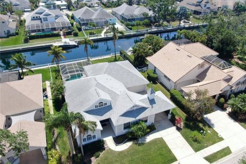 House in Bradenton, Florida 4 bedrooms, 224.45 sq.m. № 1618189 - photo 2