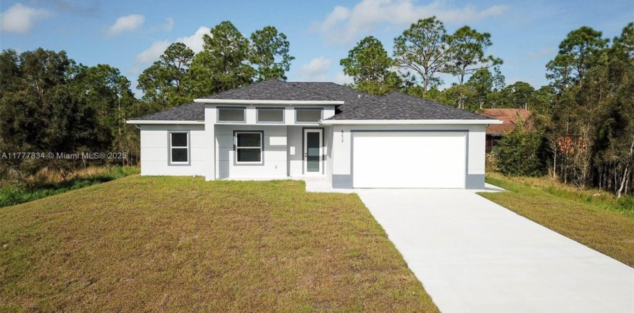 Villa ou maison à Lehigh Acres, Floride 4 chambres № 1983337