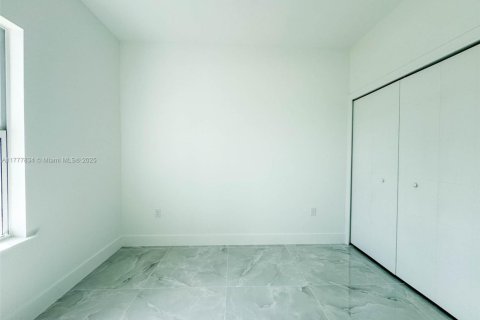 Villa ou maison à vendre à Lehigh Acres, Floride: 4 chambres № 1983337 - photo 19