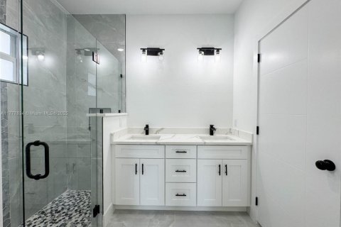 Villa ou maison à vendre à Lehigh Acres, Floride: 4 chambres № 1983337 - photo 12