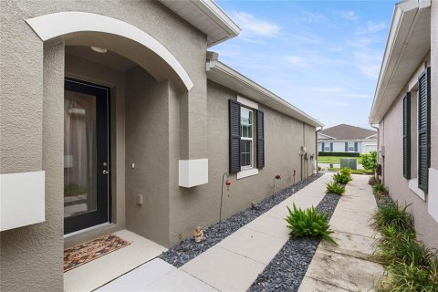 House in Land O' Lakes, Florida 3 bedrooms, 142.33 sq.m. № 1919863 - photo 3