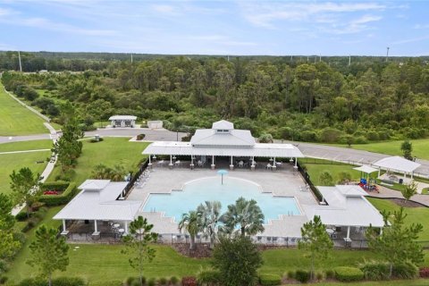 House in Land O' Lakes, Florida 3 bedrooms, 142.33 sq.m. № 1919863 - photo 28
