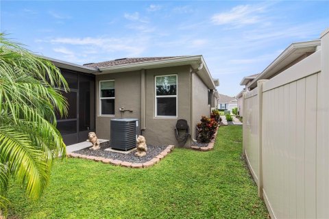 House in Land O' Lakes, Florida 3 bedrooms, 142.33 sq.m. № 1919863 - photo 23