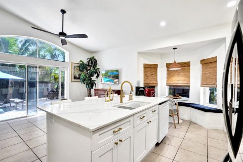 House in Lake Worth, Florida 3 bedrooms, 177.35 sq.m. № 2261746 - photo 20