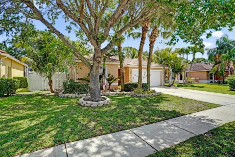 House in Lake Worth, Florida 3 bedrooms, 177.35 sq.m. № 2261746 - photo 5