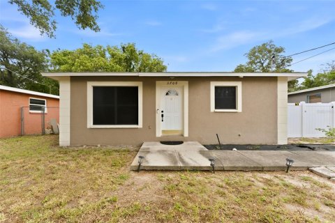 Villa ou maison à vendre à Tampa, Floride: 3 chambres, 111.48 m2 № 2231857 - photo 4