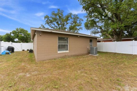 Villa ou maison à vendre à Tampa, Floride: 3 chambres, 111.48 m2 № 2231857 - photo 27