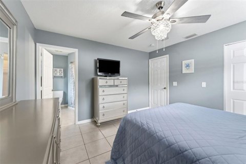 Villa ou maison à vendre à Tampa, Floride: 3 chambres, 111.48 m2 № 2231857 - photo 16