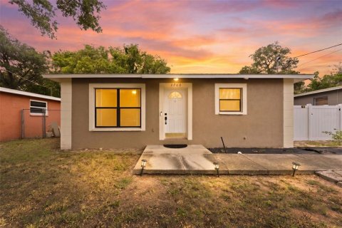 Casa en Tampa, Florida 3 dormitorios, 111.48 m2 № 2231857