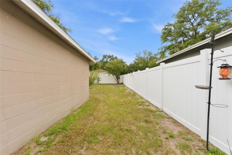 Villa ou maison à vendre à Tampa, Floride: 3 chambres, 111.48 m2 № 2231857 - photo 25