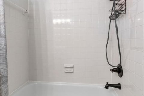 Villa ou maison à vendre à Tampa, Floride: 3 chambres, 111.48 m2 № 2231857 - photo 22