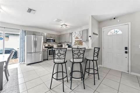 Villa ou maison à vendre à Tampa, Floride: 3 chambres, 111.48 m2 № 2231857 - photo 9