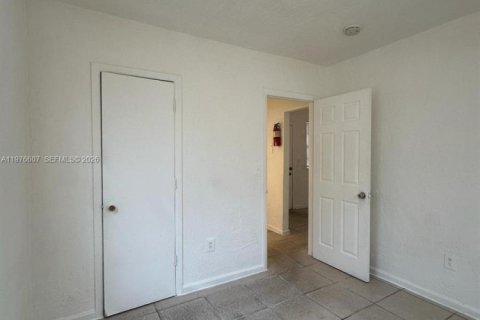 Apartment in Miami, Florida 1 bedroom № 2040561 - photo 6